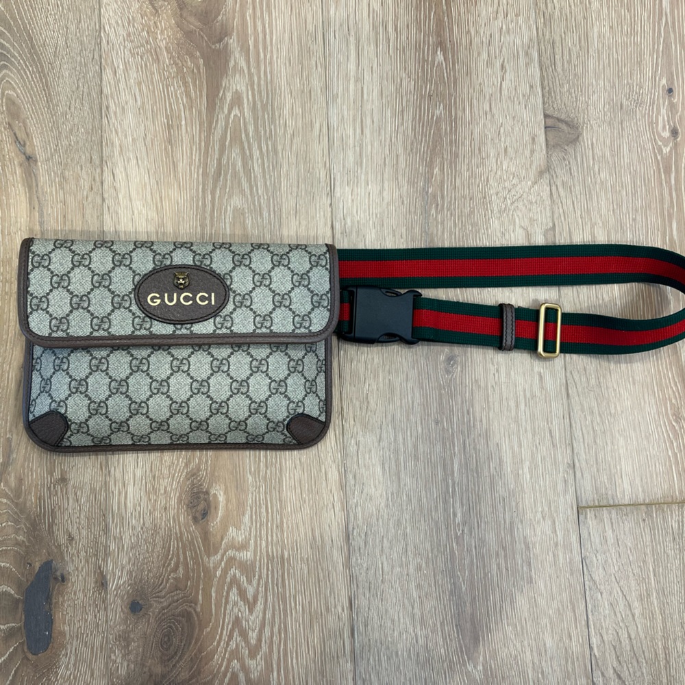 Gucci NEO VINTAGE GG SUPREME BELT BAG